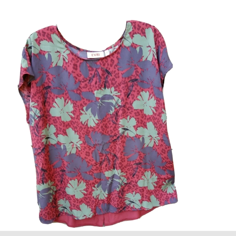 EVRI Women's Top Beautiful Design Buttons Down The Back Size OX. (Oversized top)